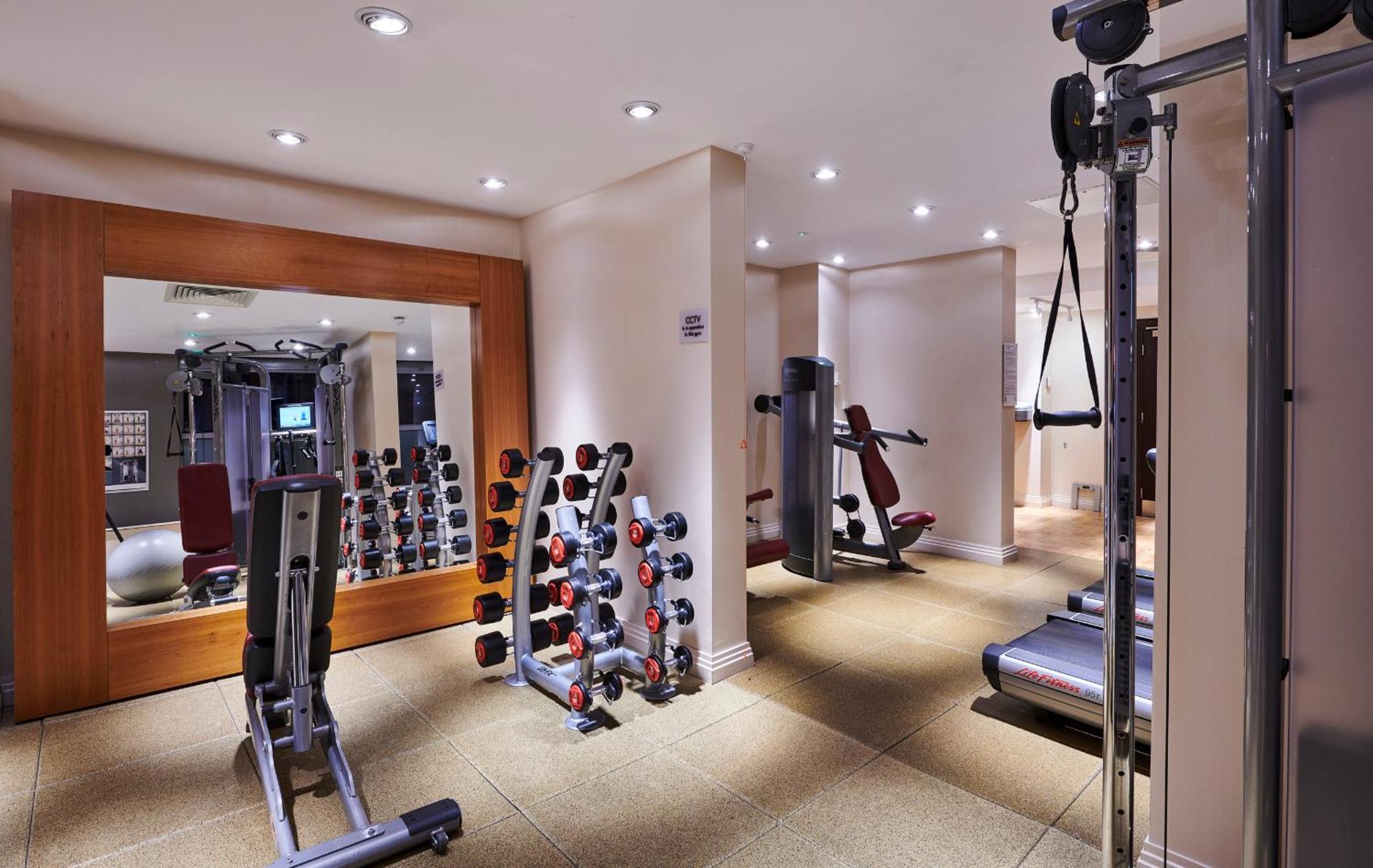 Doubletree By Hilton London Ealing Hotell Eksteriør bilde