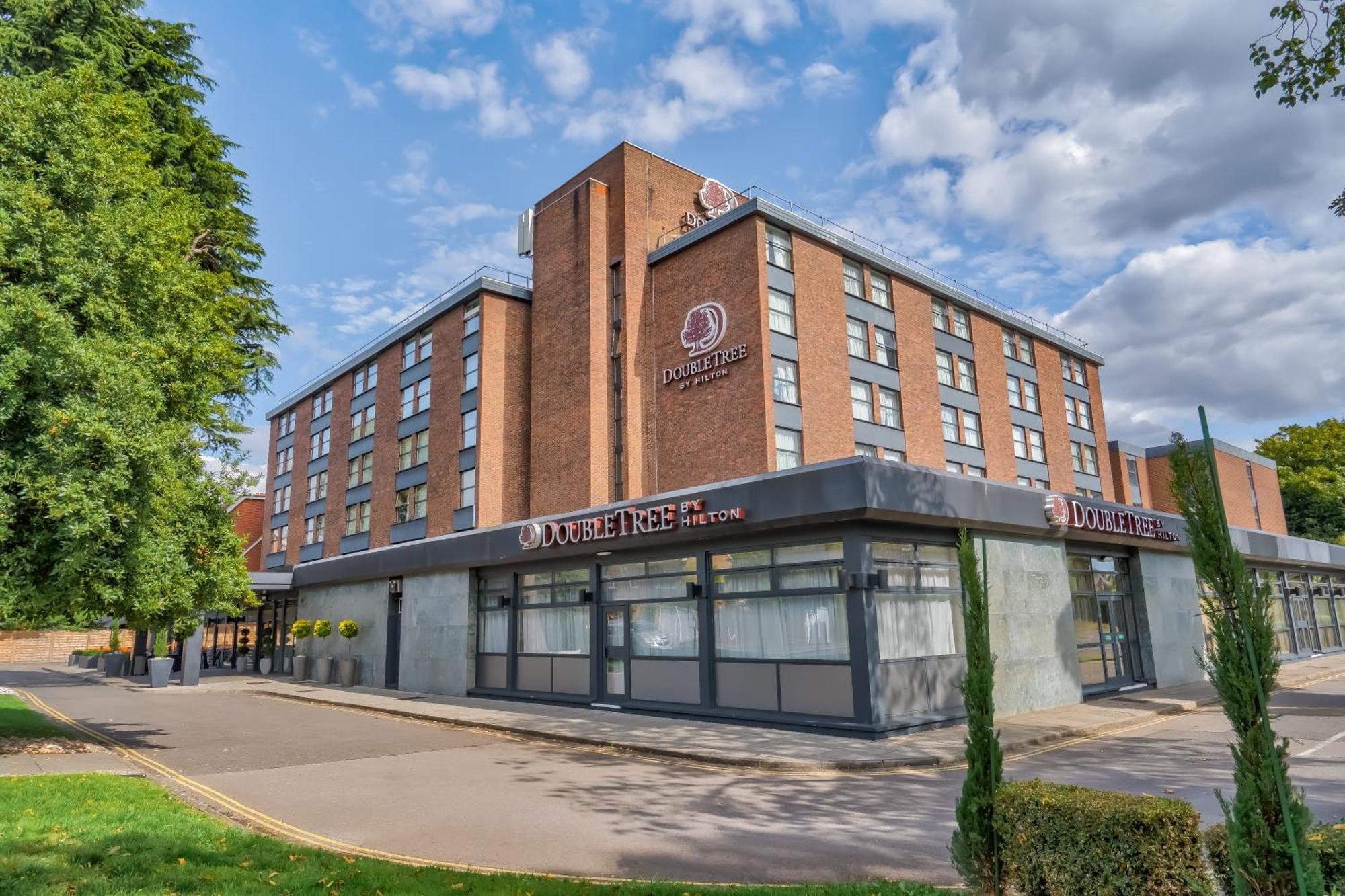 Doubletree By Hilton London Ealing Hotell Eksteriør bilde
