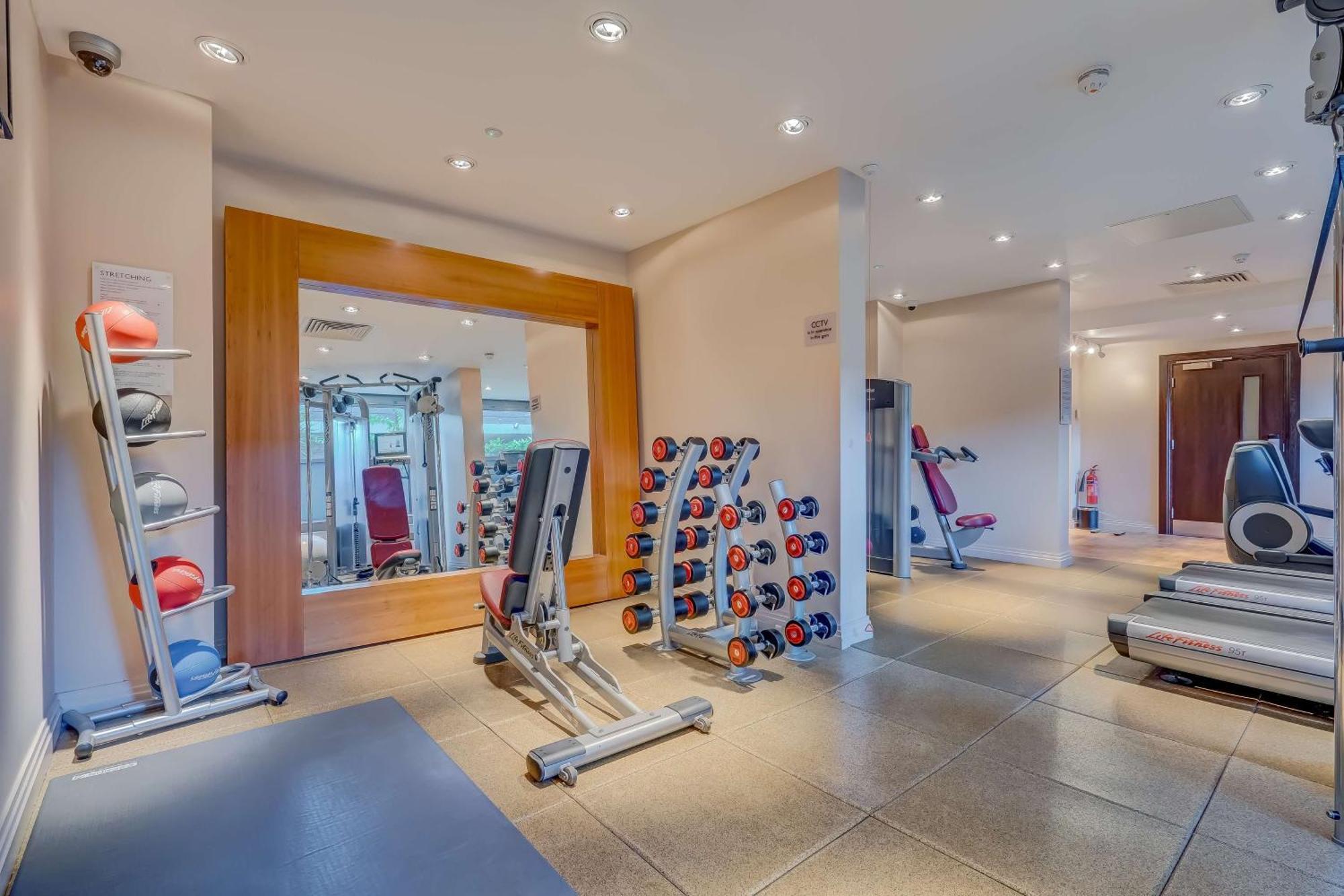 Doubletree By Hilton London Ealing Hotell Eksteriør bilde