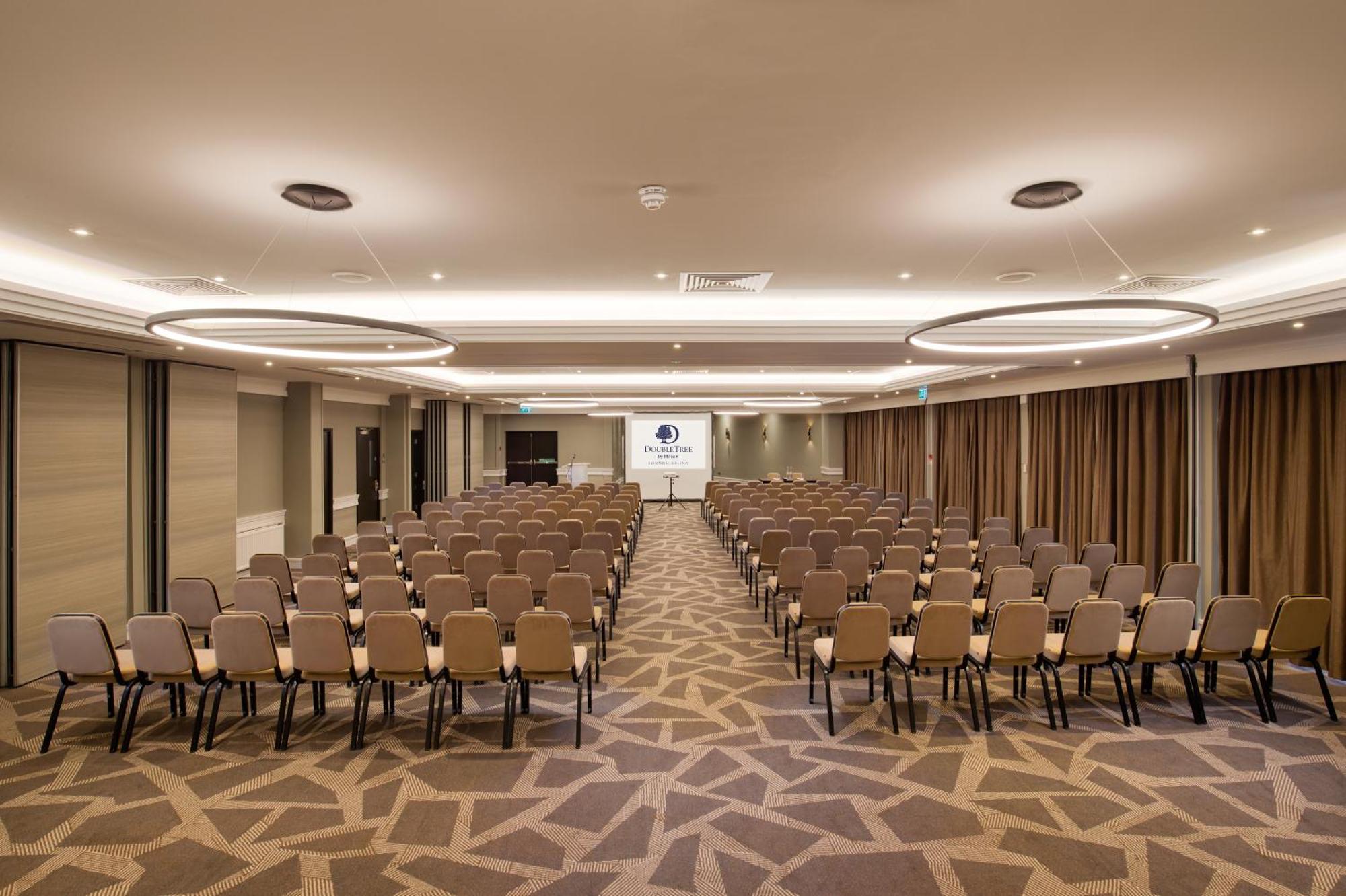 Doubletree By Hilton London Ealing Hotell Eksteriør bilde